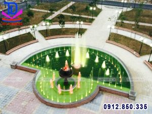 Đài phun nước bể bán nguyệt đại học Thành Đô