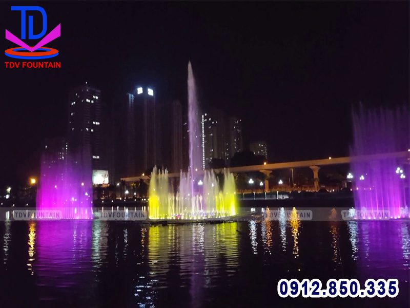 Đài phun nước phao nổi hồ điều hòa Mai Dịch Hà Nội