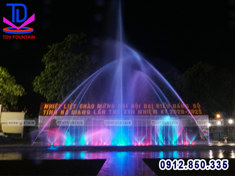 Hiệu ứng phun nước cột nước lớn
