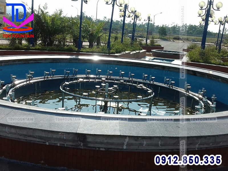 Thiết bị lắp đặt đài phun nước bể tròn