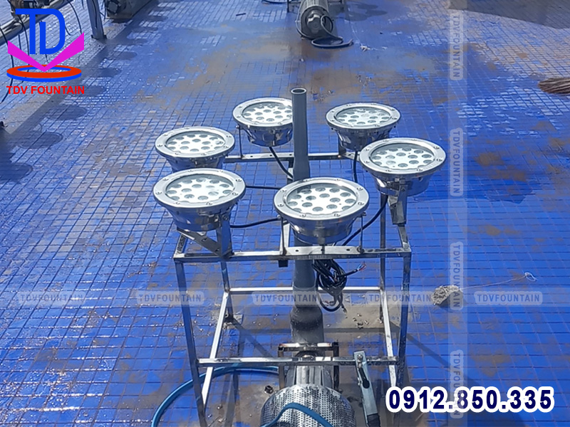 Vòi phun cột nước lớn lắp đặt cho nhạc nước