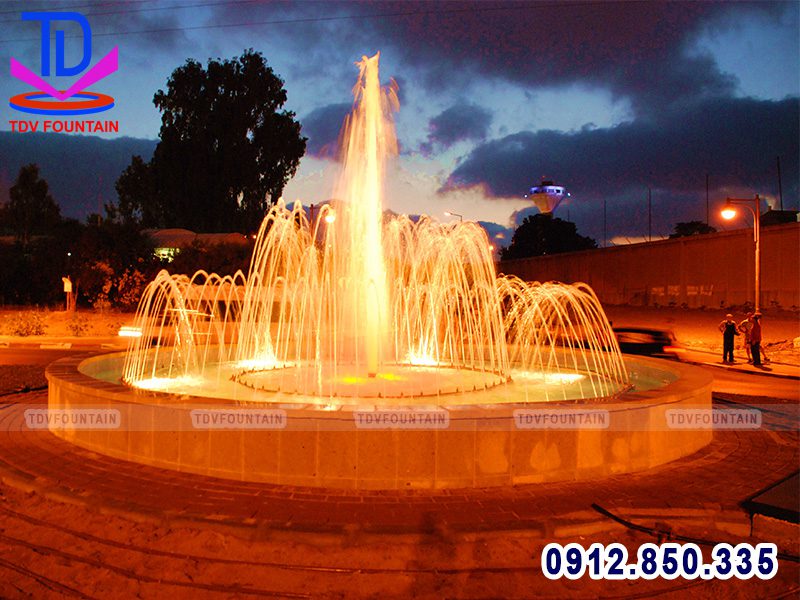 Bể tròn phun nước khuôn viên