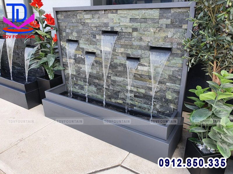Tường thác nước mini