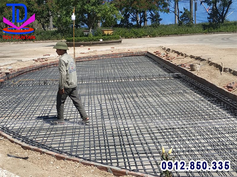Xây dựng đài phun nước bể bán nguyệt