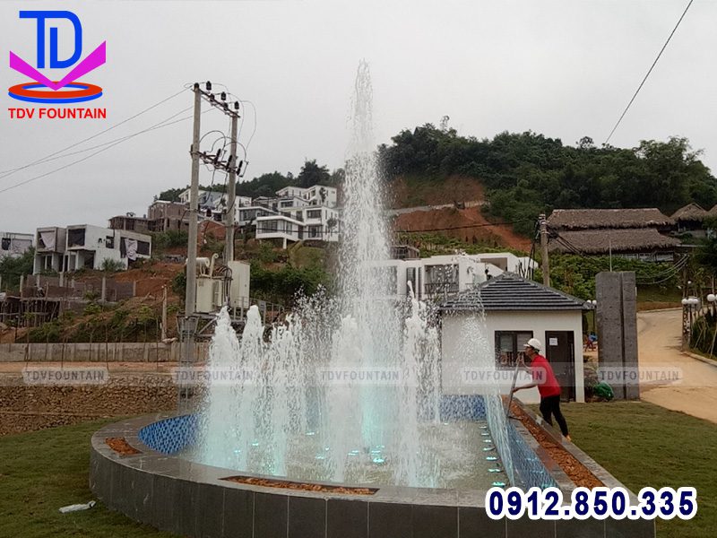 Đài phun nước bể bán nguyệt Sunset Villas Hòa Bình