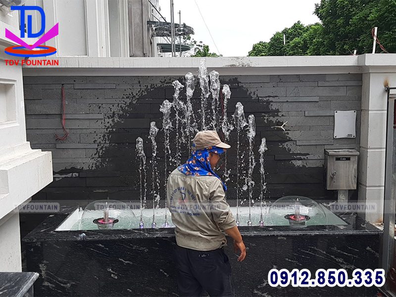 Đài phun nước biệt thự mini nhà anh Hùng