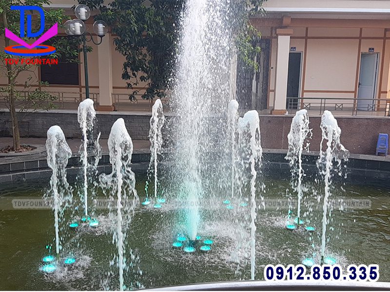 Hồ phun nước trung tâm hội người cao tuổi Bắc Ninh