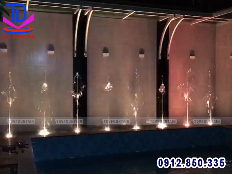 Lắp đặt đài phun nước mini cho bể bơi