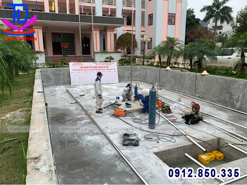 Lắp đặt thiết bị đài phun nước trụ sở ủy ban
