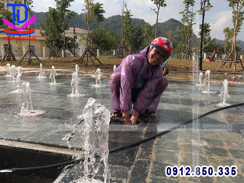 Test thử hoạt động sân phun nước công viên