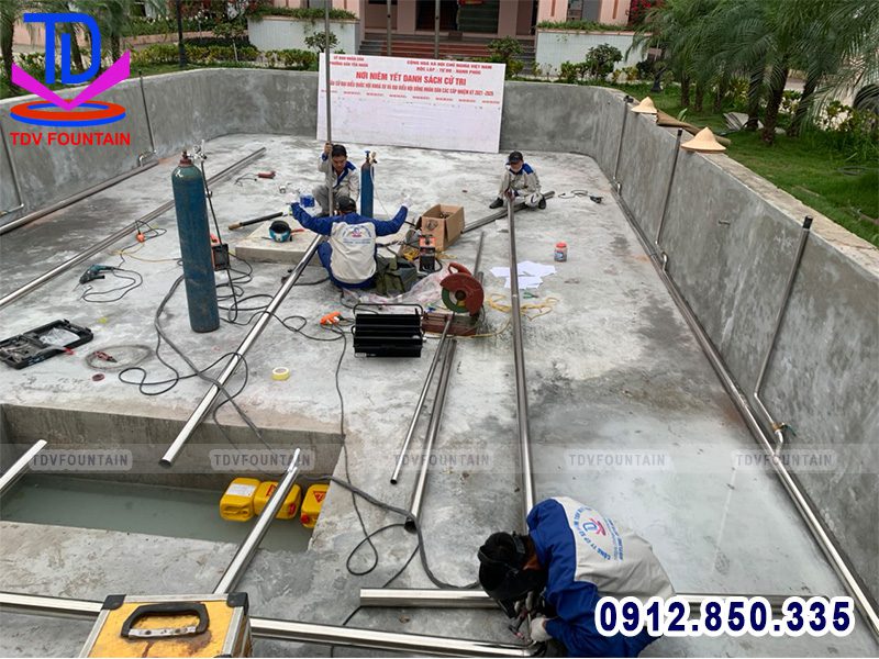 Thi công thiết bị đài phun nước ủy ban