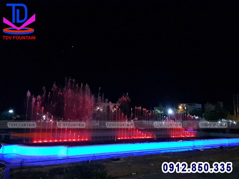 Đèn chiếu sáng nhạc nước điều khiển màu DMX