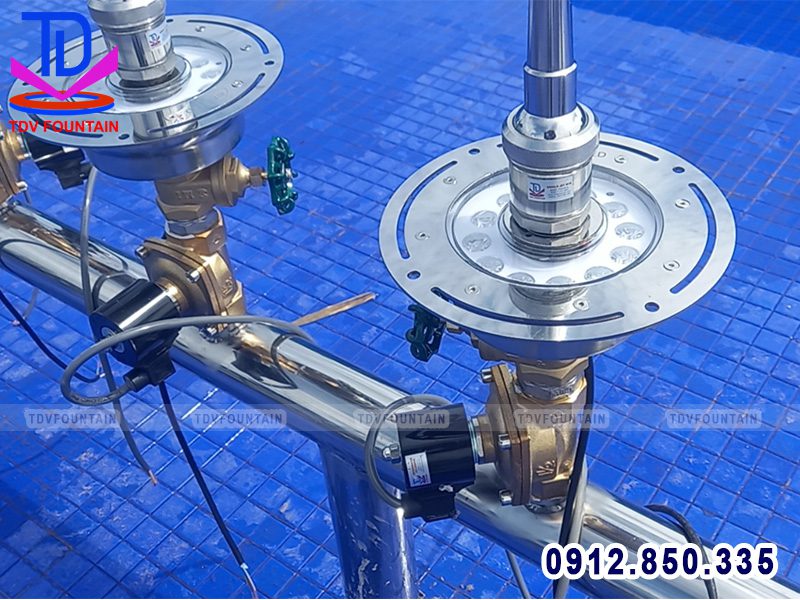 Lắp đặt đèn âm nước bánh xe DMX cho nhạc nước