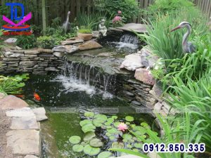 Thác nước trang trí cho hồ cá