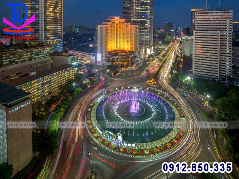 Đài phun nước lắp cho vòng xuyến trung tâm thành phố