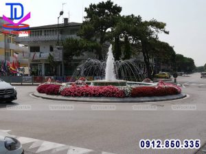 Đài phun nước lắp tại khu vực vòng xuyến