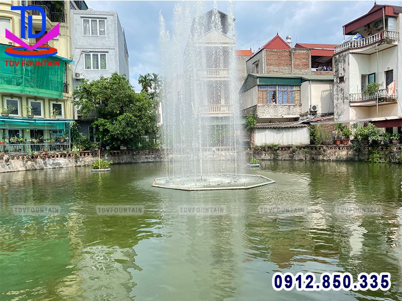 Đài phun nước phao nổi lắp cho đình làng Giáp Nhị