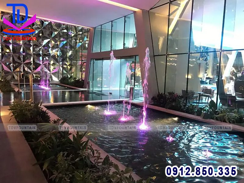 Đài phun nước trong nhà lắp cho quán cafe