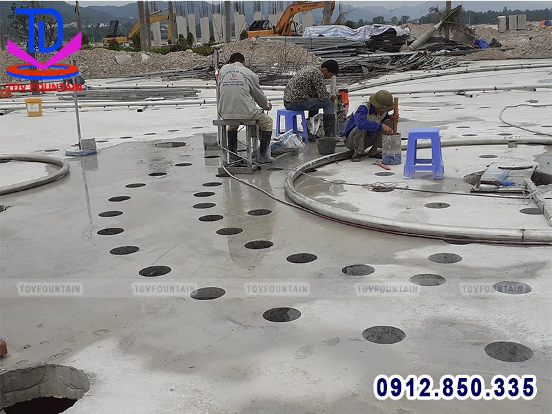 Khoan rút lõi mặt sàn phun nước
