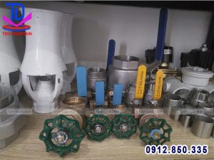 Vật tư van tay vặn, van tay gạt lắp cho đài phun