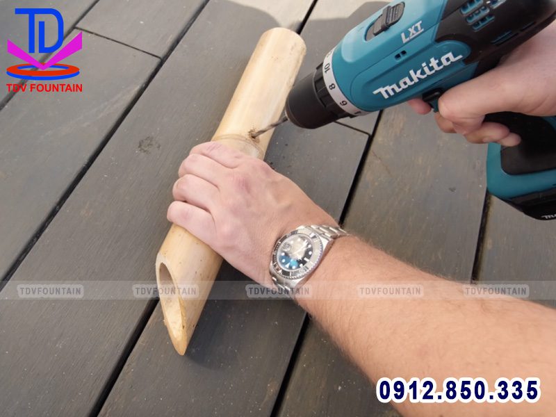 Cách làm đài phun nước từ ống tre