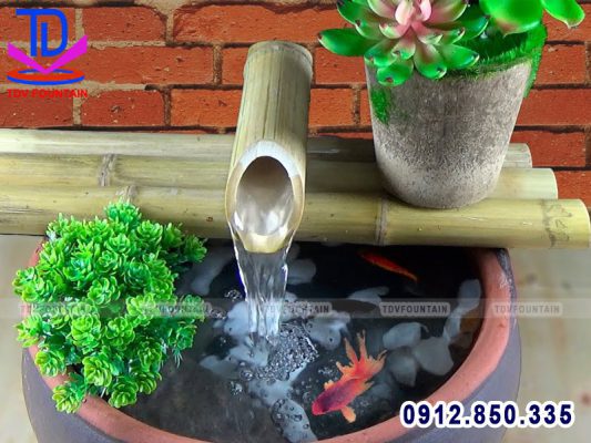 Đài phun nước bằng ống tre mini để bàn