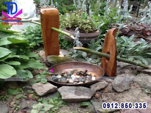 Đài phun nước bằng tre lắp cho sân vườn