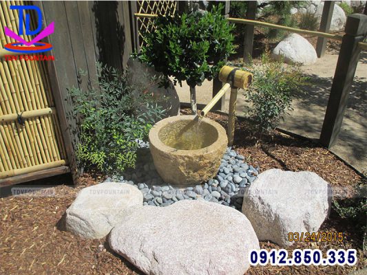 Đài phun nước tiểu cảnh handmade từ chậu đá