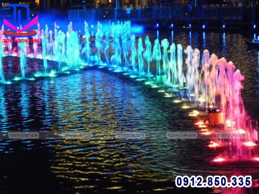 Lắp đặt đèn Led âm nước dạng đế điều khiển màu DMX