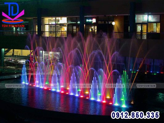 Lắp đặt nhạc nước phao nổi lập trình trên hồ lớn