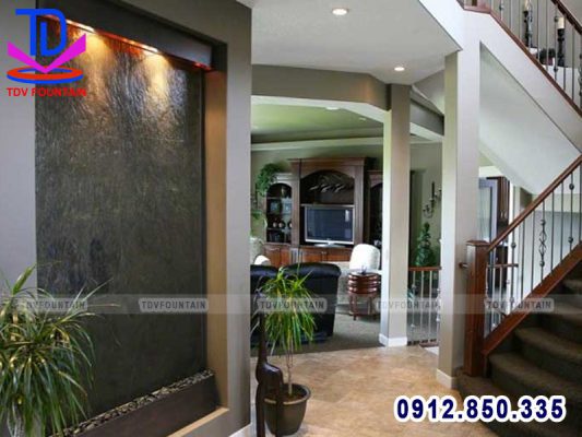 Thác nước trên tường lắp trong nhà
