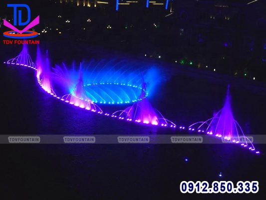 Nhạc nước trên sông hồ lắp cho quảng trường