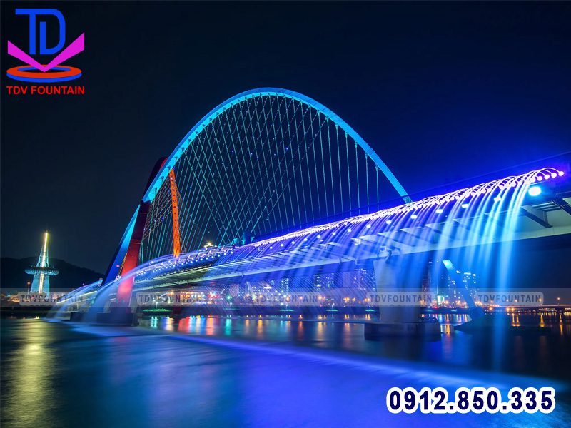 Đài phun nước trên cầu