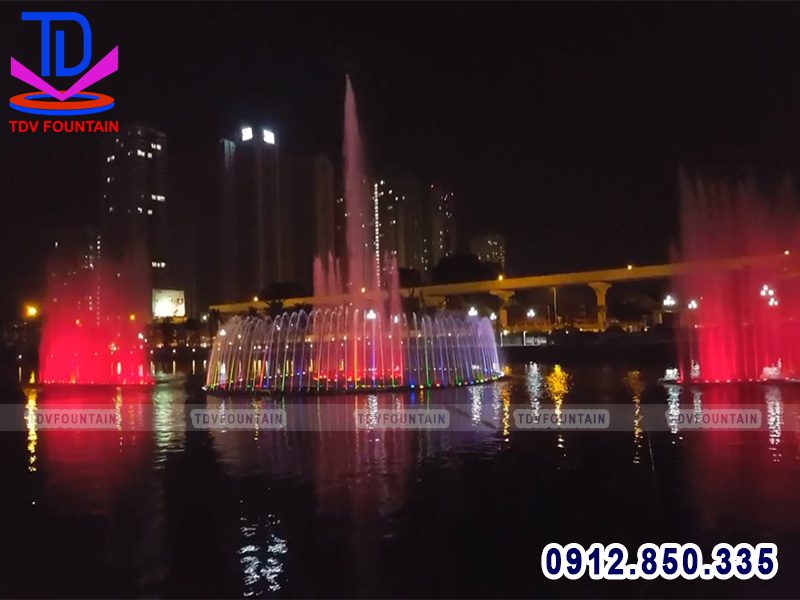 Đài phun nước phao nổi trang trí cảnh quan hồ điều hòa Mai Dịch