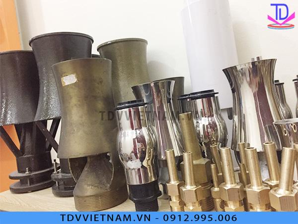 TDV Fountain chuyên cung cấp vòi phun nước chất lượng với kiểu dáng đa dạng.