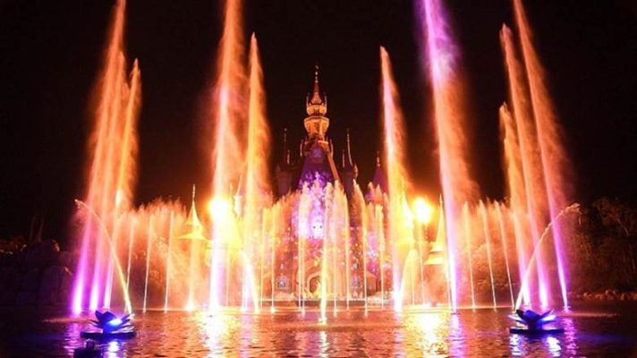 Nhạc nước triệu đô đang dần trở thành “át chủ bài” của nhiều khu du lịch.