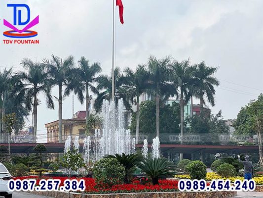 Hiệu ứng nước và ánh sáng hoạt động đồng bộ