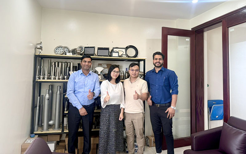 đội ngũ kỹ thuật