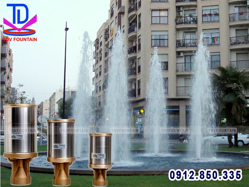 dau-phun-tao-hinh-cay-thong-safe-rain.jpg dau phun tao hinh cay thong safe rain