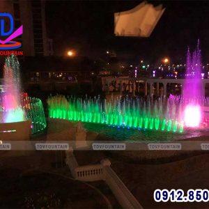 den led am nuoc 45w rgb cho dai phun nuoc
